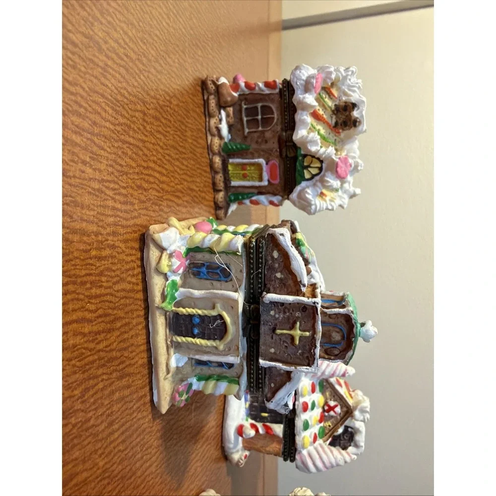 Vtg Set 5 Hinged Christmas Gingerbread House Trinket Boxes 1990s‎